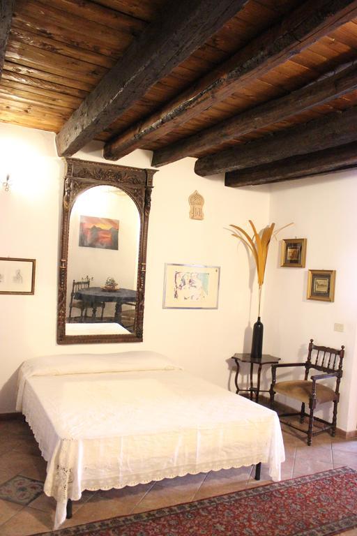 Filippo'S Holiday House Hotel Palermo Szoba fotó